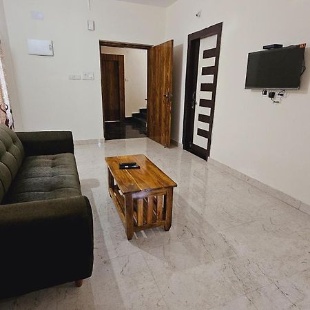 Vensa Homestay Puri Exterior photo